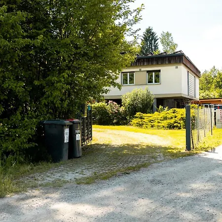 Haus Uschi *