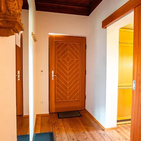 Haus Uschi *
